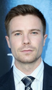 herec Joe Dempsie