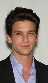 herec Daren Kagasoff