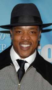 herec Russell Hornsby
