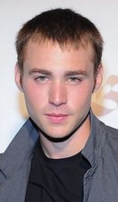 herec Emory Cohen