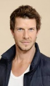 herec Eric Mabius