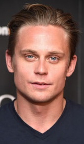 herec Billy Magnussen