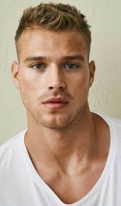 herec Matthew Noszka