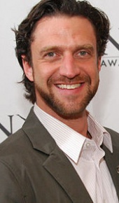 herec Raúl Esparza