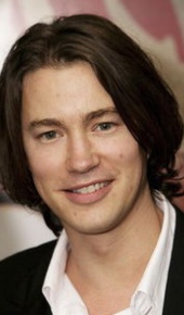 herec Tom Wisdom