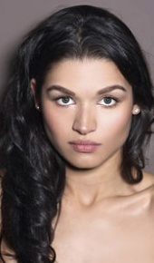 herec Kim Engelbrecht