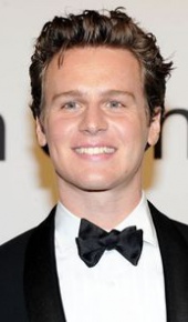 herec Jonathan Groff