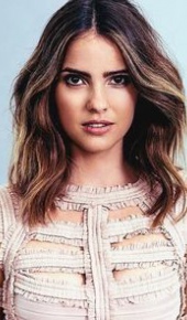 herec Shelley Hennig