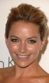 herec Becki Newton