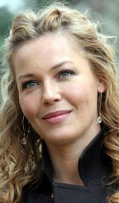 herec Connie Nielsen