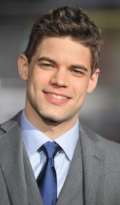 herec Jeremy Jordan