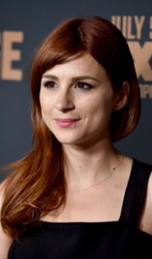 herec Aya Cash