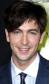 herec Nicholas Braun