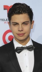 herec Jake T. Austin