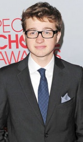 herec Angus T. Jones