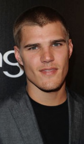 herec Chris Zylka