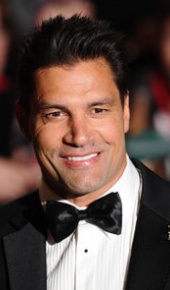 herec Manu Bennett