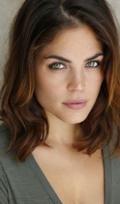 herec Kelly Thiebaud