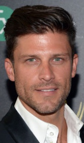 herec Greg Vaughan