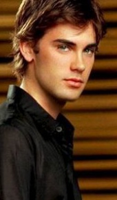 herec Drew Fuller