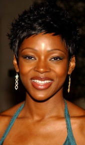 herec Caroline Chikezie