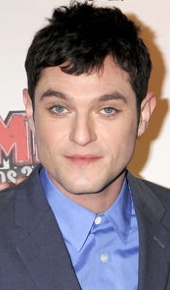 herec Mathew Horne