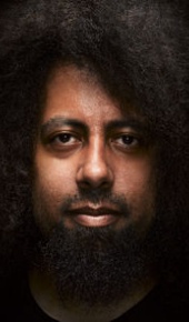 herec Reggie Watts