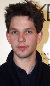 herec Damien Molony