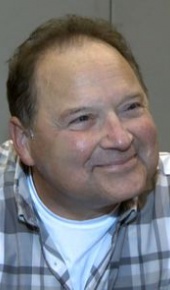 herec Stephen Furst