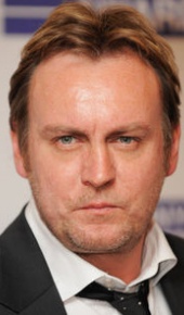 herec Philip Glenister