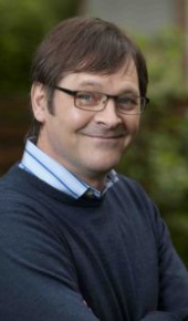 herec Mark Heap