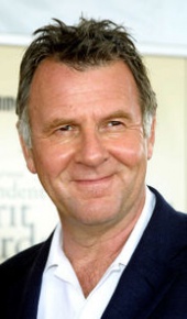 herec Tom Wilkinson