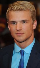 herec Freddie Stroma