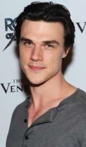 herec Finn Wittrock