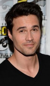 herec Brett Dalton