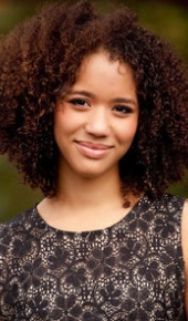 herec Jasmin Savoy Brown