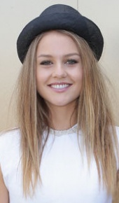 herec Isabelle Cornish