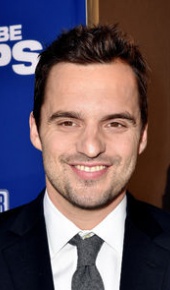 herec Jake Johnson