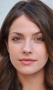 herec Paige Spara