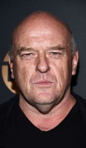 herec Dean Norris