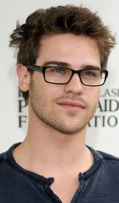 herec Grey Damon