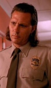 herec Deputy Tommy "Hawk" Hill